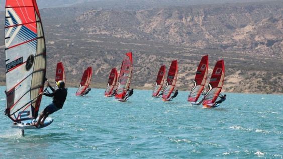 Potrerillos, el escenario preferido por los competidores, locales, nacionales e internacionales por sus condiciones de viento y paisaje.