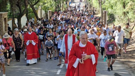 Miles de fieles celebraron Semana Santa en Maipú