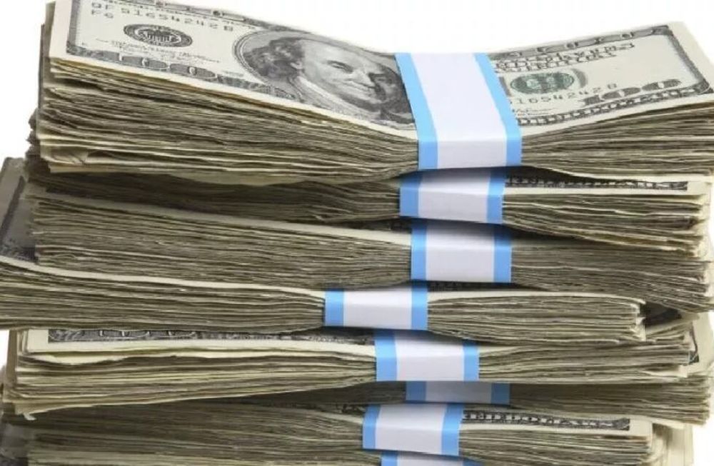 Dólar hoy: cerró sin cambios, a cuánto cotiza en cada banco