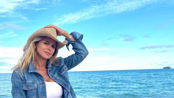 Flavia Palmiero disfruta del sol y la playa en Miami.