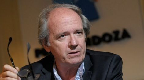 Jorge Pérez Cuesta se desprende de la Bolsa de Comercio de Mendoza.