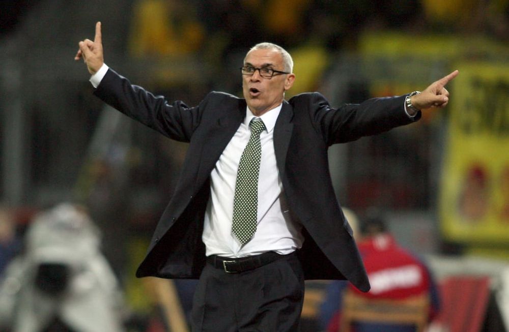 El argentino Héctor Cúper fue elegido mejor entrenador de África
