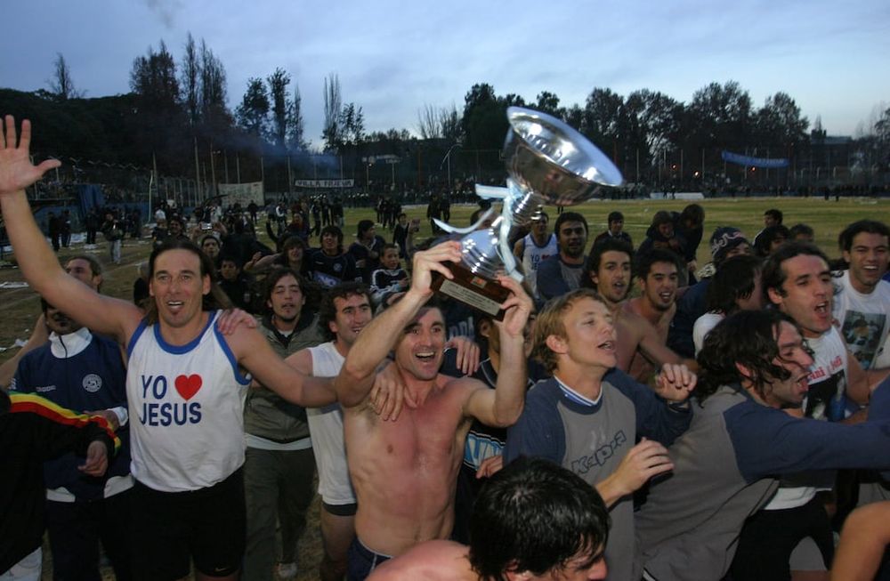 Trece años pasaron ya desde aquel glorioso día en el estadio Bautista Gargantini, donde la Lepra consiguió su segundo ascenso a la Primera B Nacional / Walter Aranela