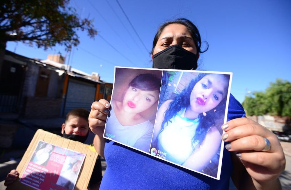 Abigail Alexandra Carniel fue vista por última vez en Las Heras, cuando se bajó de un colectivo en el barrio Sargento Cabral.