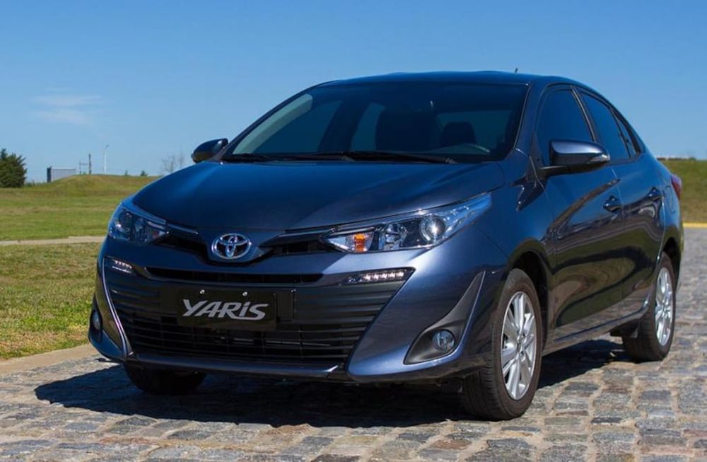 Cuál es el impensado precio del Toyota Yaris en el mes que bajó el dólar blue 2024