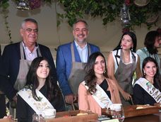 Los intendentes peronistas Edgardo González (Lavalle), Matías Stevanato (Maipú) y Flor Destéfanis (Santa Rosa). Los intendentes peronistas Edgardo González (Lavalle), Matías Stevanato (Maipú) y Flor Destéfanis (Santa Rosa).