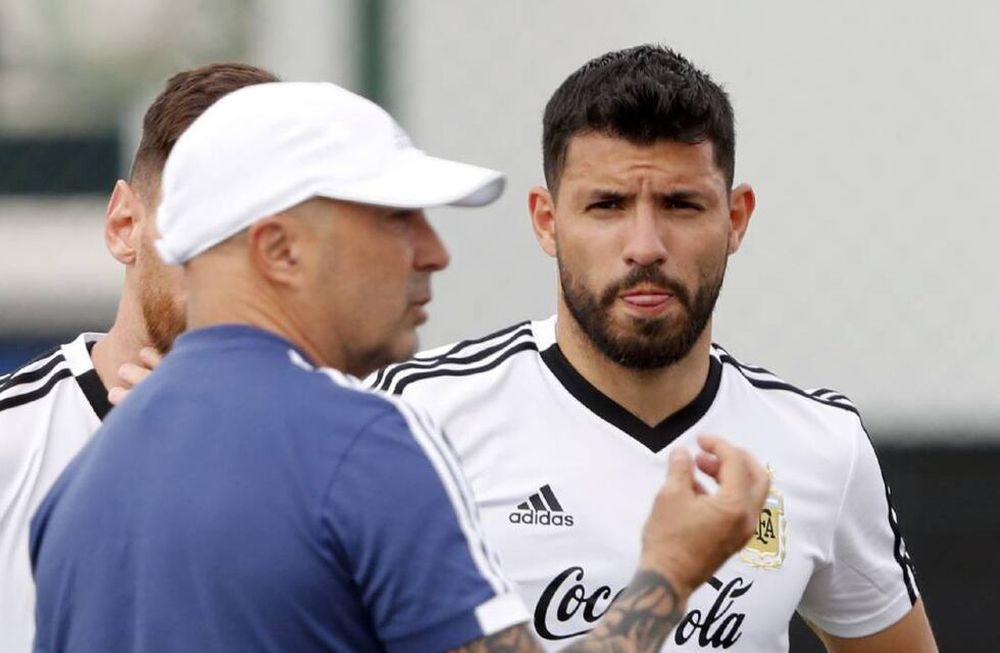 El Kun Agüero le disparó con munición gruesa a Jorge Sampaoli