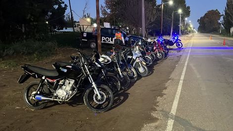 San Martín: secuestraron casi la mitad de las motos controladas en un operativo policial.