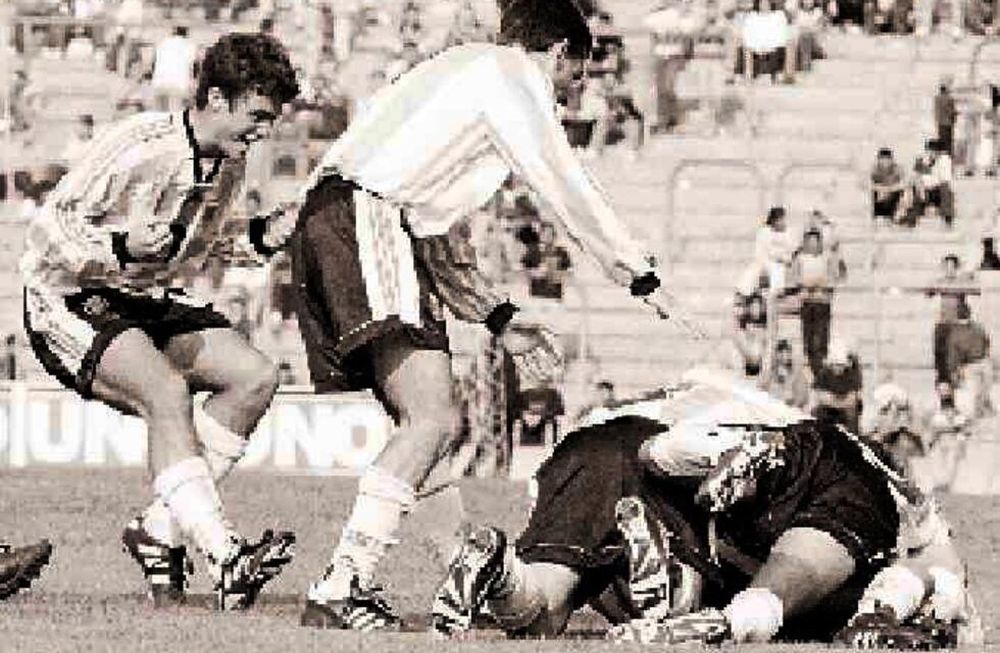 Un día como hoy de 1998: por el Sub-17, veinte mil personas al Malvinas