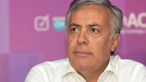 El senador nacional Alfredo Cornejo dió una conferencia de prensa, acompañado por el gobernador Rodolfo Suarez y referentes de Cambia Mendoza.foto: Mariana Villa / Los Andes