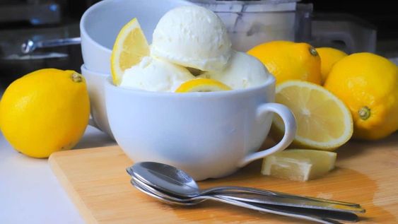 Esta receta combina ingredientes frescos y bajo en carbohidratos para disfrutar este postre todo el verano sin culpa.