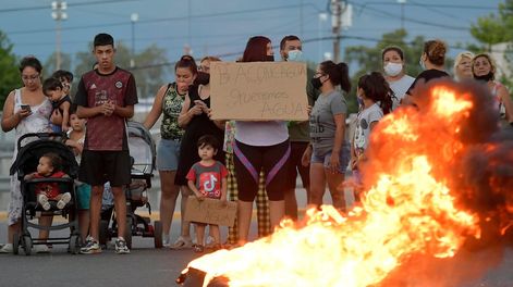 Los Andes | La Cámpora le está propinando al Presidente las mismas humillaciones que padeció el ex presidente Héctor Cámpora por parte de Juan Perón. / Foto: Orlando Pelichotti / Los Andes
