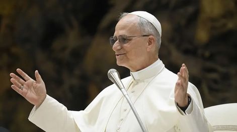 Los Andes | León XIV rezó su primer Regina Coeli desde el Palacio Apostólico y recoró el legado de Francisco