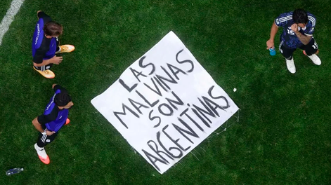 Las Malvinas son Argentinas: el festejo emocionante de los jugadores Albicelestes.