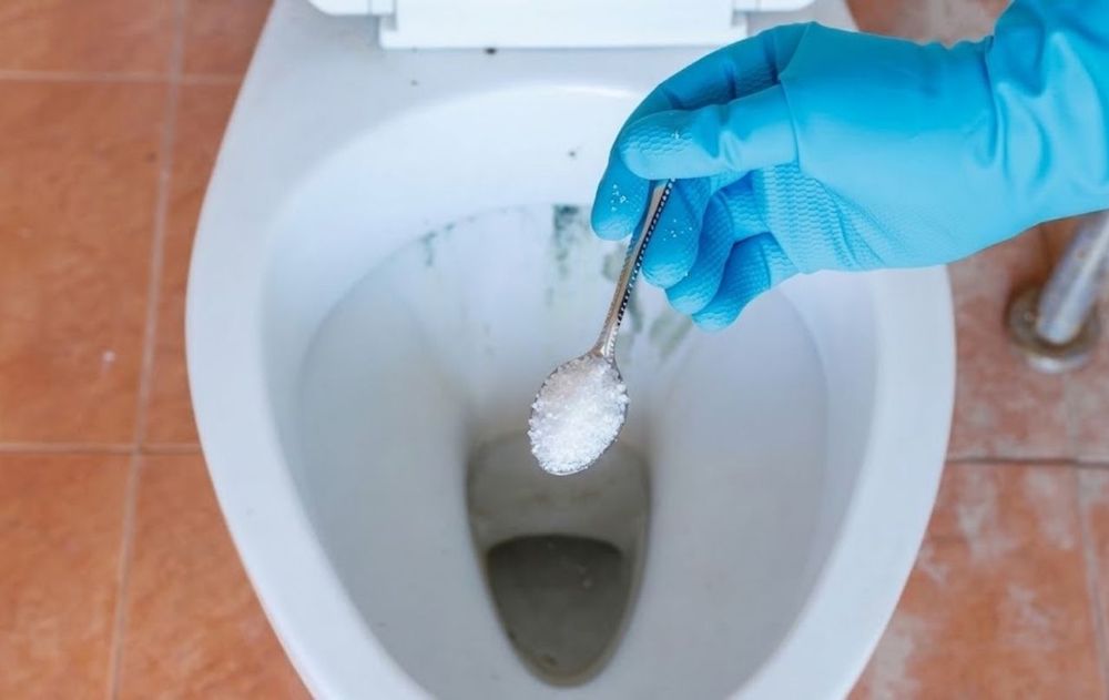 La limpieza habitual continúa siendo necesaria para mantener la higiene de la taza.