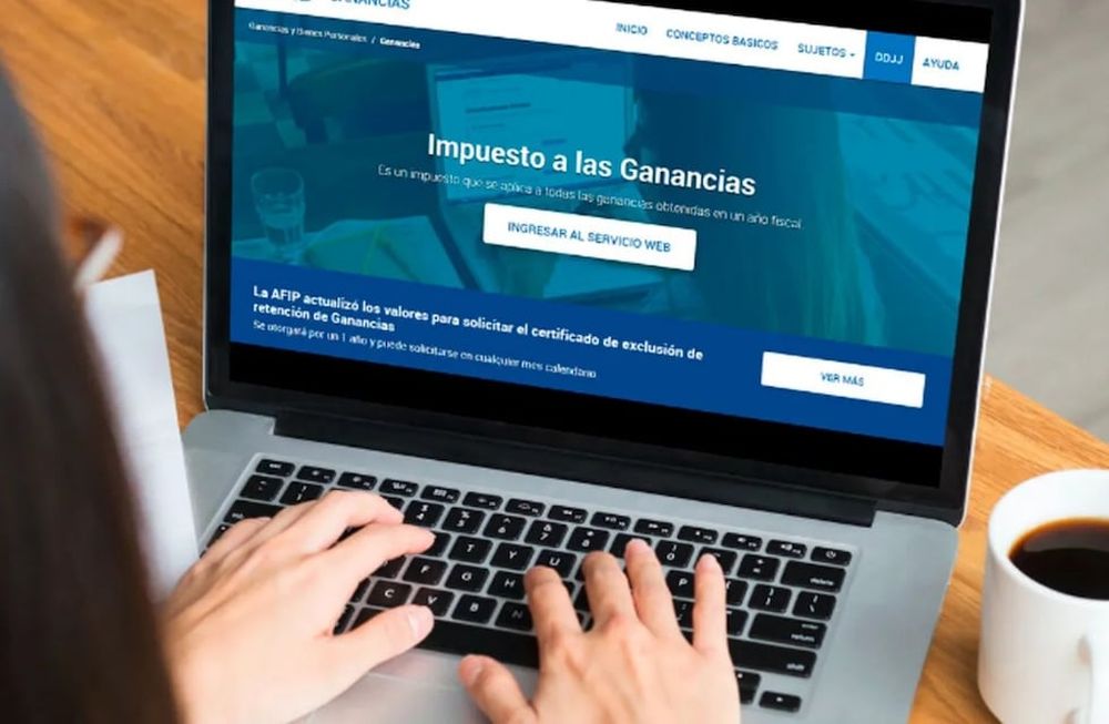 Los contribuyentes pueden presentar ante AFIP comprobantes de cuotas médicas, seguros, donaciones, préstamos hipotecarios, y otros gastos a fin de reducir lo que tributan. ¿Cuánto se puede ahorrar con una buena declaración ante el fisco? (Foto: AFIP)
