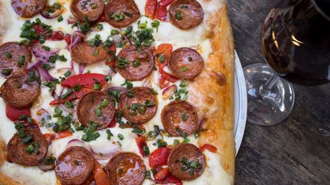 La pizza argentina obtuvo un puesto destacado en el mundial celebrado en Italia. Imagen ilustrativa.