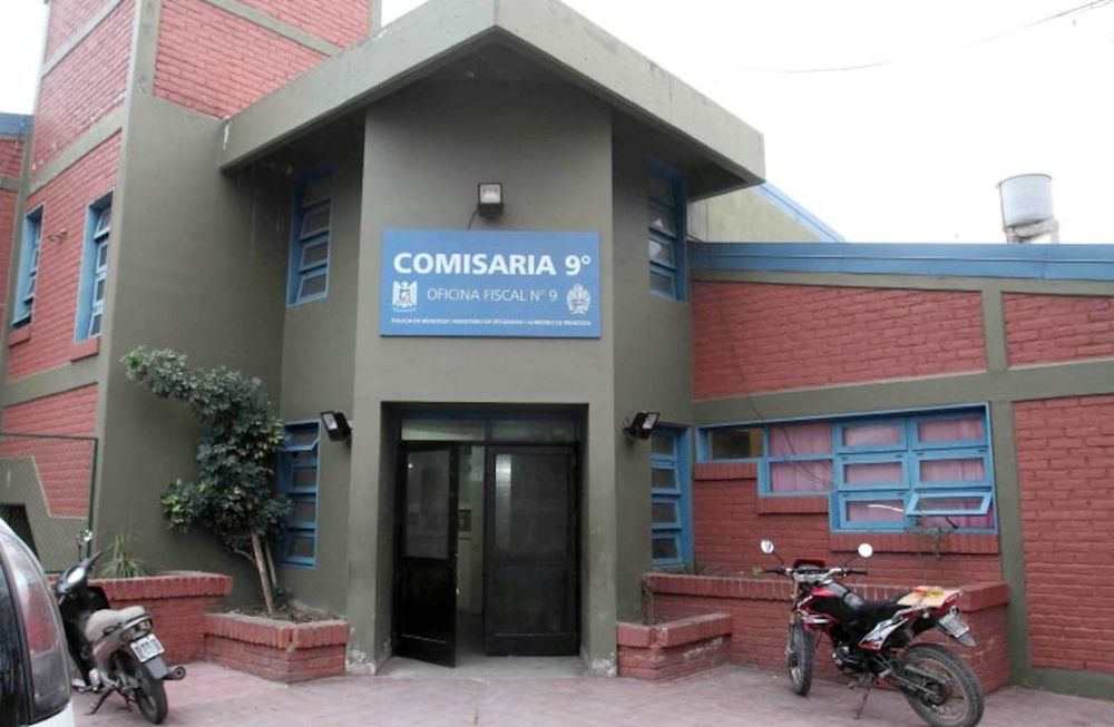 La mujer quedó inicialmente detenida en la Comisaría 9º de Guaymallén.