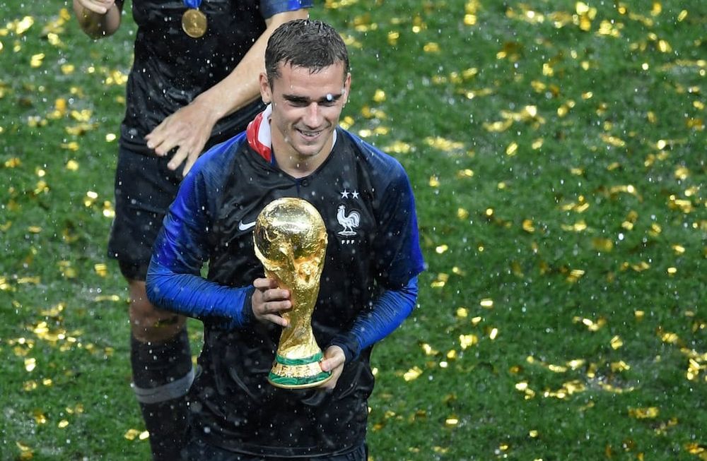 Hace 20 años Griezmann le pedía autógrafos a los campeones del mundo
