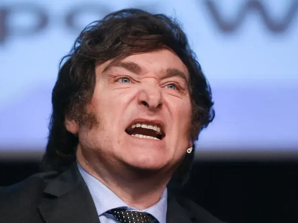 El presidente Javier Milei se mostró enojado por el aumento salarial de los senadores que pasarán a cobrar una dieta de 9 millones de pesos por mes.