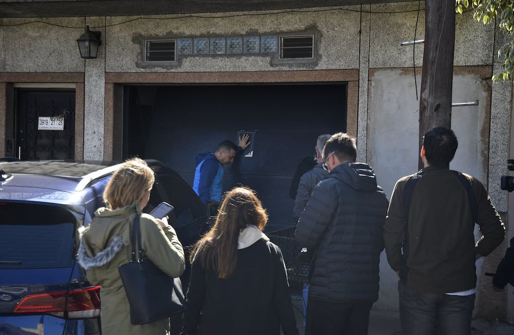 Un total de 100 proyectiles calibre 9 milímetros fue secuestrado en una vivienda del partido bonaerense de San Martín, donde residía Fernando André Sabag Montiel. (Eliana Obregón/Télam)