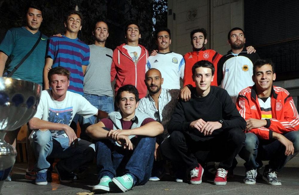 Los Albos siguen de festejos