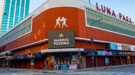 Polémica por el futuro del Luna Park: denuncian que el icónico estadio será demolido pese a estar protegido por ley. 