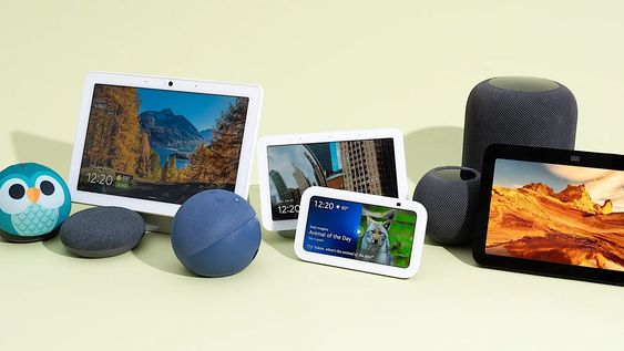 Dispositivos que funcionan con comandos de voz y también con pantalla táctil