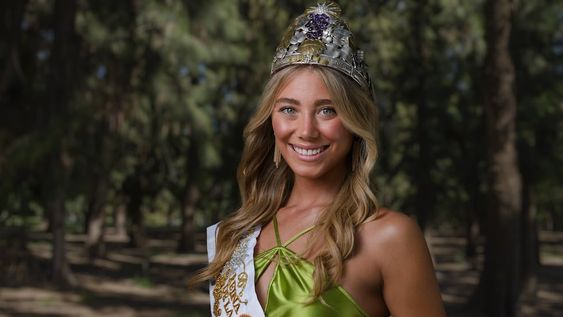 Agostina Saua podría hacer historia coronándose como la primera Reina Nacional de la Vendimia de la Ciudad