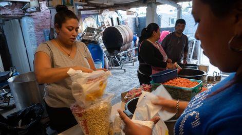 Los Andes | Los comedores se han vuelto una ayuda para muchas familias mendocinas que no llegan a fin de mes. Foto: Los Andes