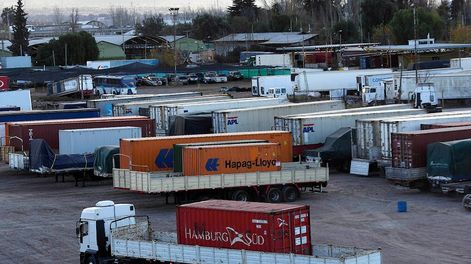 Un informe del Consejo Empresario Mendocino evidencia una contracción en la actividad, tanto en volumen como en valor, pero destaca puntos altos, como el crecimiento de las MOA. / Foto: Marcelo Rolland