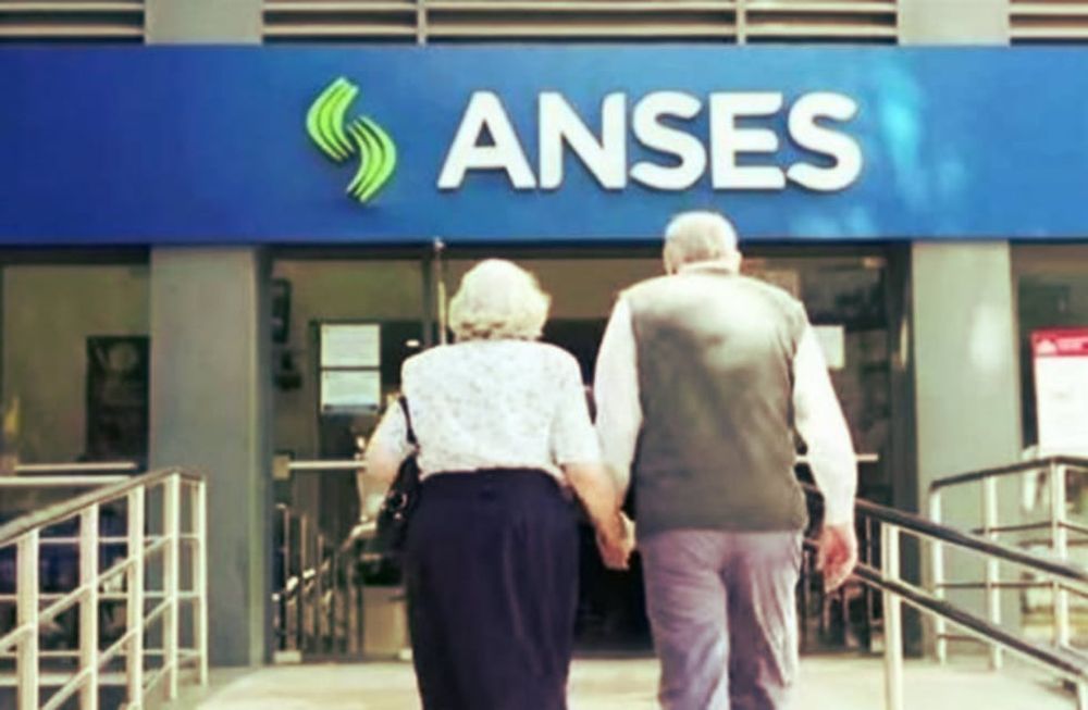Anses: Los jubilados cobrarán un adicional de $ 900