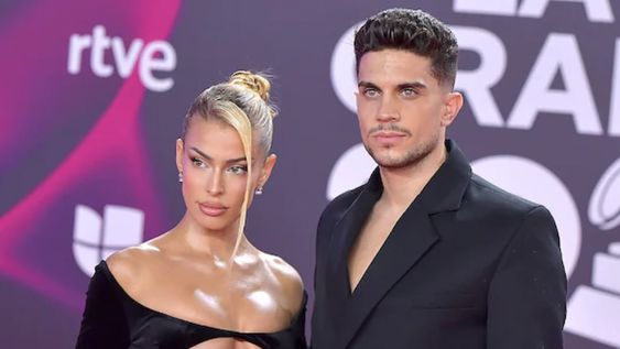 “Muy buen compromiso. Son deberes. Lo que no te comiste la noche antes, para desayunar”, remató el conductor español David Broncano. Foto: Getty Images