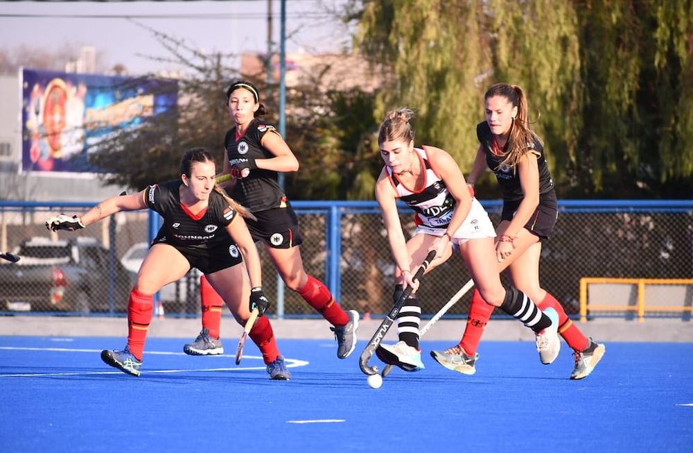 Club Alemán se impuso a Peumayén en el cotejo por la cuarta fecha que se disputó en el estadio Ciudad de Godoy Cruz. / Foto Gentileza Cristian Sosa