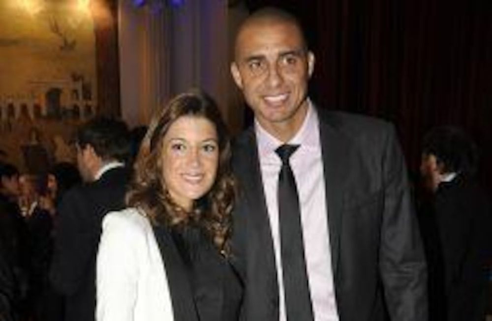 Habemus nueva botinera, ella enamoró a David Trezeguet