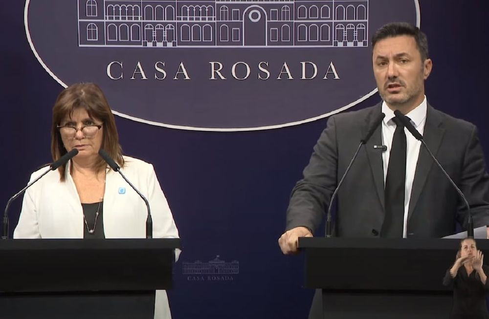 La ministra de Seguridad, Patricia Bullrich, y el de Defensa, Luis Petri. (Archivo)