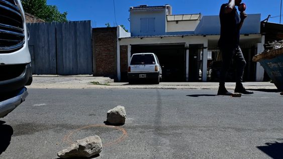 Balearon y mataron a la hija de un custodio de la Ministra de Seguridad Patricia Bullrich, cuando salían de su domicilio en Lomas de Zamora, en un aparente intento de robo. La niña recibió dos disparos. Foto: Matías Martin Campaya / Clarín