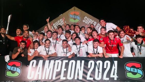La franquicia cordobesa Dogos XV festeja su primera estrella en este certamen continental de Rugby.
