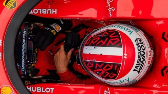 Charles Leclerc tiene Coronavirus