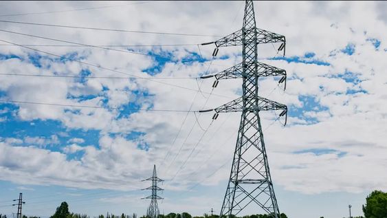 El proyecto será ejecutado por EDESTE con recursos del Fondo del Resarcimiento y apunta a mejorar el suministro eléctrico en Santa Rosa, La Paz, San Martín, Junín y Rivadavia.