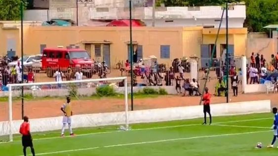 El penal más largo del mundo se pateó en Senegal. Golazo.