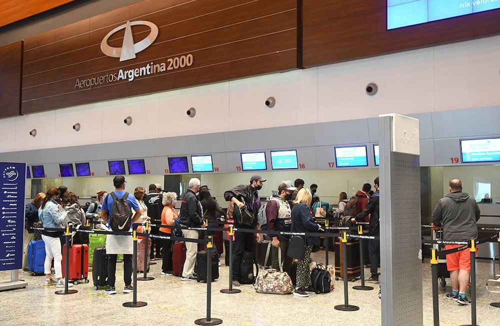 En los primeros ocho meses del año, según datos de la ANAC, en la ruta Aeroparque - Mendoza hubo 664 vuelos, con una ocupación de 87 pasajeros en promedio. Foto: José Gutiérrez / Los Andes