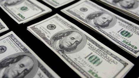 El dólar blue alcanzó su valor más alto del 2021.