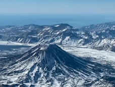 Un piloto captó una imagen nunca antes vista del volcán Maipo y la Laguna del Diamante