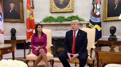 Incertidumbre por la renuncia de una espada “trumpista”