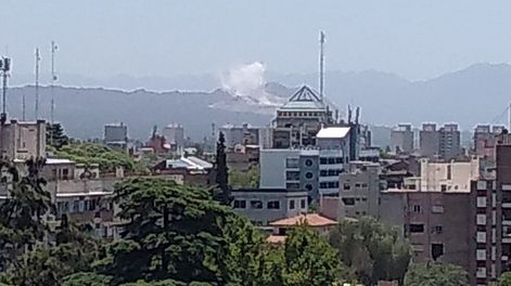 La imagen que motivó a la teoría de la explosión en el piedemonte. Gentileza / @betiflu