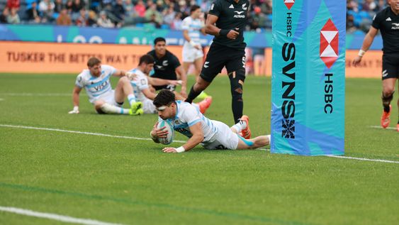 Los Pumas 7 entregaron todo ante los All Blacks, pero no pudieron subirse al podio