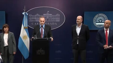 Los Andes | El vocero presidencial, Manuel Adorni, en conferencia de prensa anunció hoy que impulsará la desregulación del servicio de rampas en los aeropuertos para terminar con el monopolio de la empresa Intercargo, en medio del conflicto por las asambleas de t