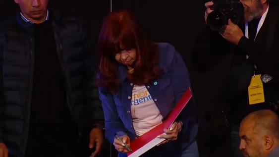 El Eternauta somos todos: Cristina Kirchner reivindicó la cultura nacional como trinchera ante el ajuste.