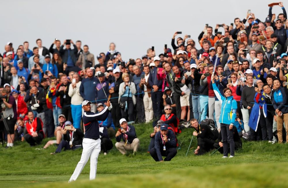 Remontada de Europa en una mala jornada de EEUU y Tiger Woods en la Ryder